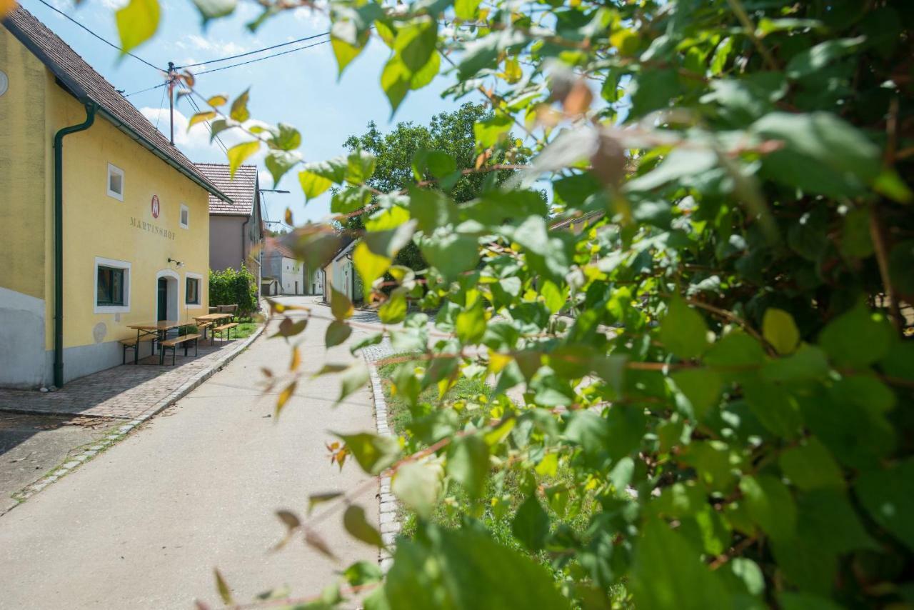 Weingut Martinshof Hotell Sankt Ulrich  Exteriör bild